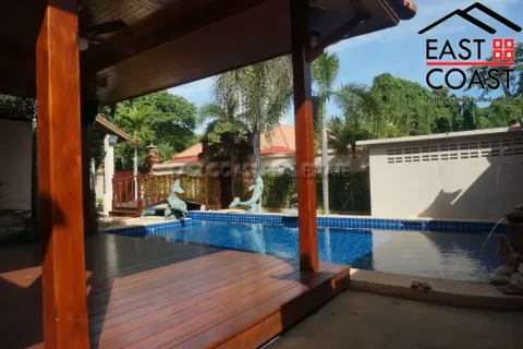 Casa de 3 dormitorios en Pattaya, Tailandia № 213257 - foto 8