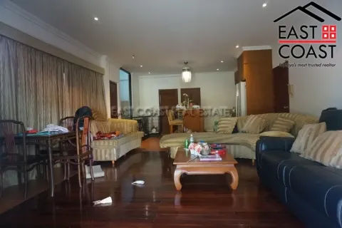 Casa de 3 dormitorios en Pattaya, Tailandia № 213257 - foto 10