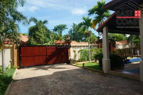 Casa de 3 dormitorios en Pattaya, Tailandia № 213257 - foto 9