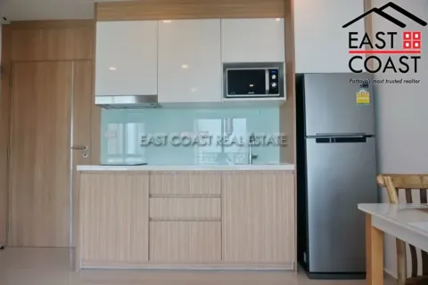 Condominio de 1 dormitorio en Pattaya, Tailandia № 213259 - foto 2