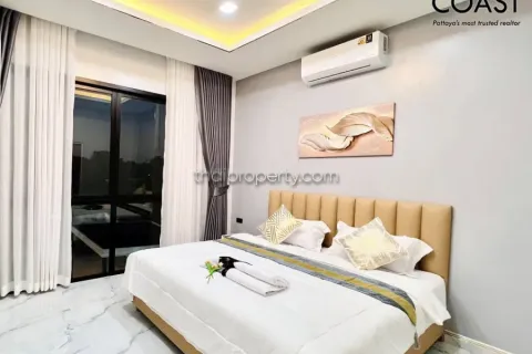 Casa de 4 dormitorios en Pattaya, Tailandia № 213260 - foto 6