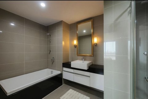 Кондоминиум с 3 спальнями в Хуай Кванге, Бангкок, Таиланд № 137318 - фото 5