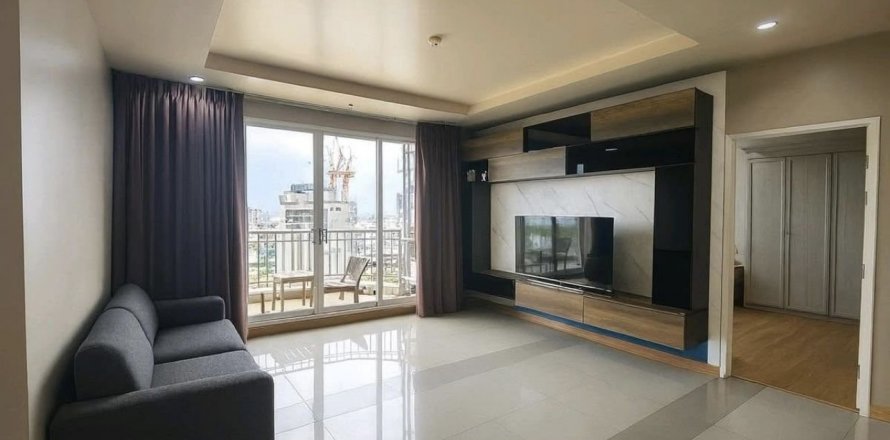 Кондоминиум с 3 спальнями в Хуай Кванге, Бангкок, Таиланд № 137318