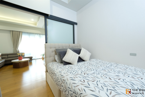 Condo in Bangkok, Thailand, 2 bedrooms № 184320 - photo 2