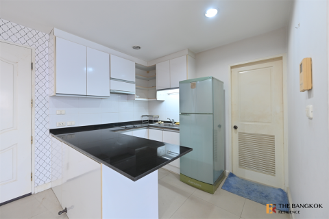 Condo in Bangkok, Thailand, 2 bedrooms № 184314 - photo 5