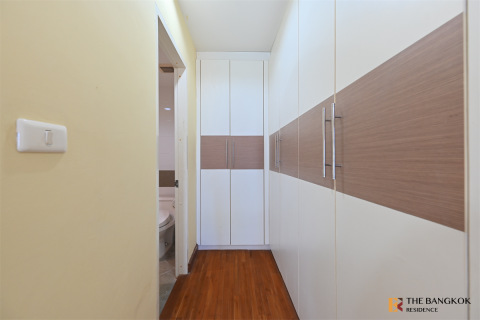 Condo in Bangkok, Thailand, 2 bedrooms № 184314 - photo 2