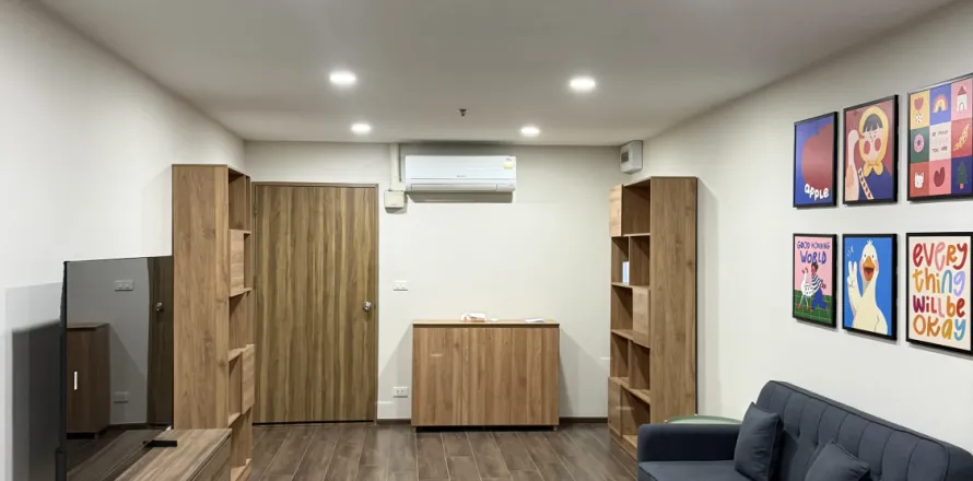 Studio in the Condo in Bang Rak, Bangkok, Thailand  № 159046