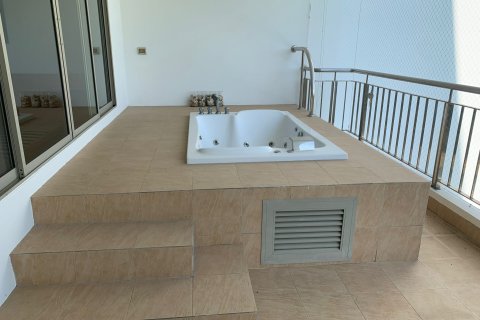 Condo in Cha-am, Thailand, 2 bedrooms  № 159045 - photo 3