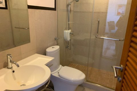 Condo in Cha-am, Thailand, 2 bedrooms  № 159045 - photo 14