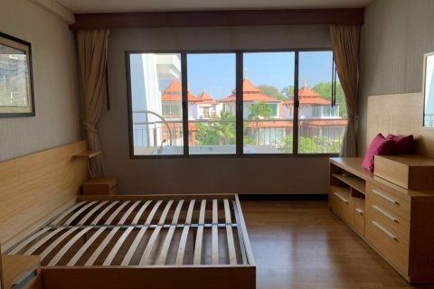 Condo in Cha-am, Thailand, 2 bedrooms  № 159045 - photo 11