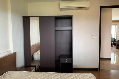 Condo in Cha-am, Thailand, 2 bedrooms  № 159045 - photo 16