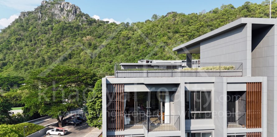 Penthouse in Pak Chong, Thailand 3 bedrooms № 159044