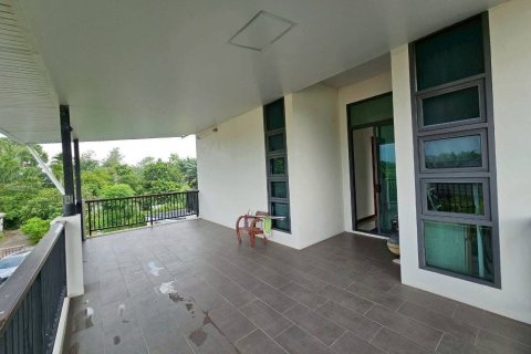 House in Surat Thani, Thailand 5 bedrooms № 159047 - photo 21