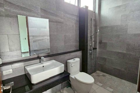 House in Surat Thani, Thailand 5 bedrooms № 159047 - photo 23