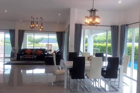 Villa in Hua Hin, Thailand 3 bedrooms № 169795 - photo 2