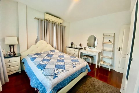 House in Chiang Mai, Thailand 5 bedrooms № 154889 - photo 21