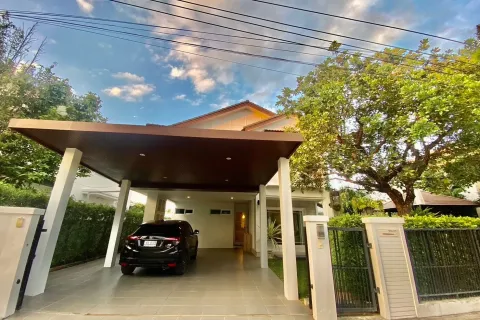 House in Chiang Mai, Thailand 5 bedrooms № 154889 - photo 28