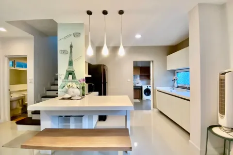 House in Chiang Mai, Thailand 5 bedrooms № 154889 - photo 8