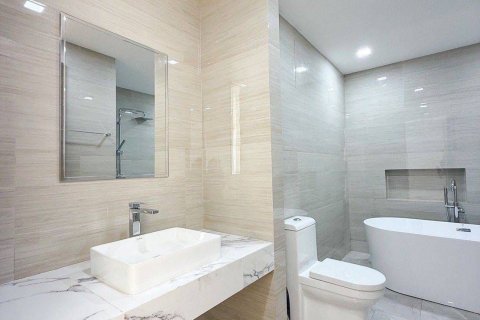 Maison à Phuket, Thaïlande 5 chambres № 137234 - photo 12