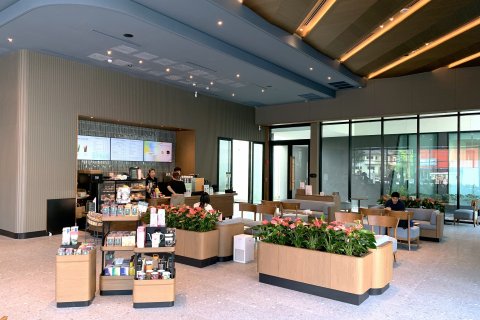 Кондоминиум с 2 спальнями в Бангкапи, Бангкок, Таиланд № 137229 - фото 6