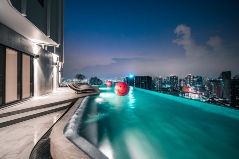 Studio dans le Condo à Khlong Toei, Bangkok, Thaïlande № 137231 - photo 2