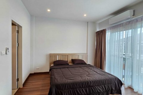 House in Phuket, Thailand 3 bedrooms № 136833 - photo 1