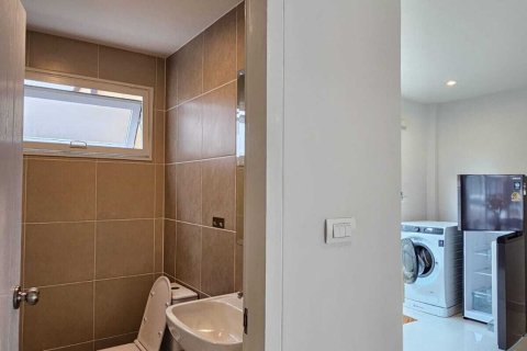 House in Phuket, Thailand 3 bedrooms № 136833 - photo 11