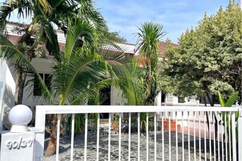 House in Phuket, Thailand 2 bedrooms № 136830 - photo 2