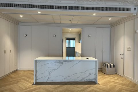 Condo in Watthana, Bangkok, Thailand, 2 bedrooms  № 136831 - photo 4