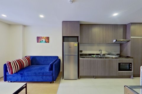 Studio dans le Condo à Watthana, Bangkok, Thaïlande  № 136834 - photo 2