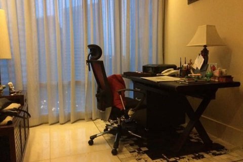 Condo in Bang Rak, Bangkok, Thailand, 2 bedrooms № 136832 - photo 2