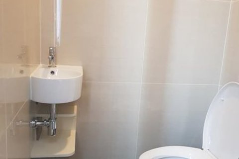 Studio in the Condo in Khlong Toei, Bangkok, Thailand  № 157015 - photo 13