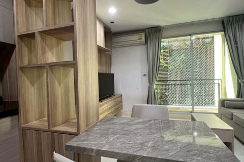 Studio in the Condo in Khlong Toei, Bangkok, Thailand № 157018 - photo 9