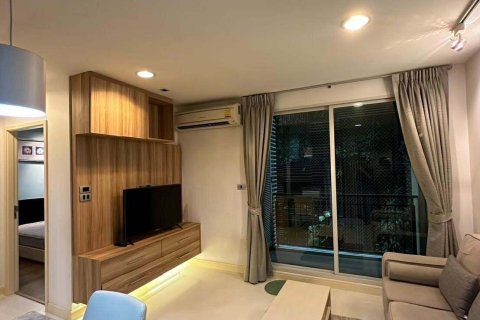 Studio in the Condo in Khlong Toei, Bangkok, Thailand  № 157018