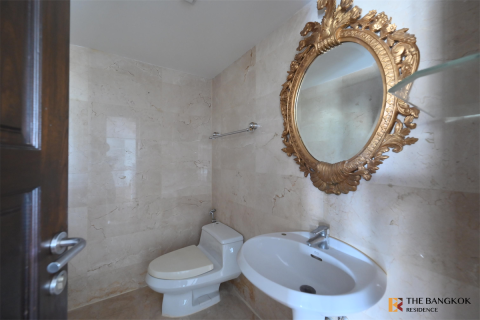 Condo à Bangkok, Thaïlande, 3 chambres  № 184393 - photo 8