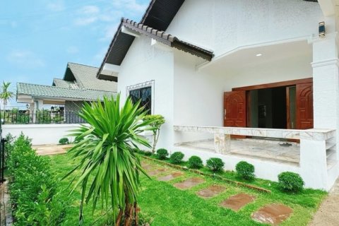 House in Pattaya, Thailand 2 bedrooms № 157779 - photo 18