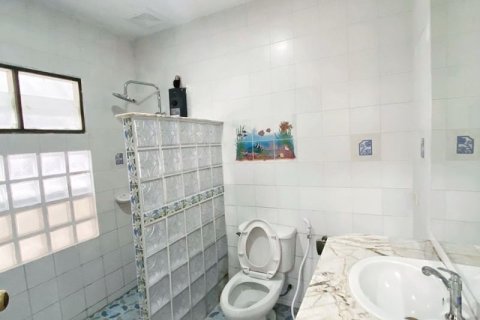House in Pattaya, Thailand 2 bedrooms № 157779 - photo 8