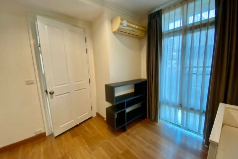 Condo in Bangkok, Thailand, 3 bedrooms  № 157782 - photo 5