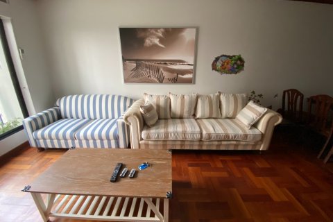 Condo in Bangkok, Thailand, 2 bedrooms  № 157781 - photo 4