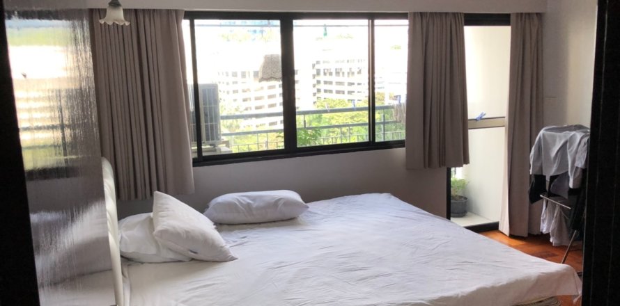 Condo in Bangkok, Thailand, 2 bedrooms  № 157781
