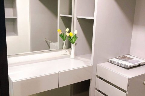 Condo in Bangkok, Thailand, 1 bedroom  № 157630 - photo 9