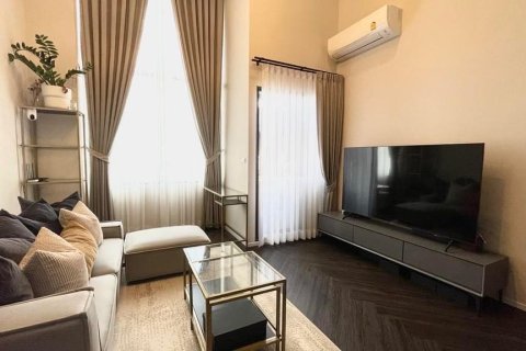 Condo in Bangkok, Thailand, 1 bedroom  № 157626 - photo 2
