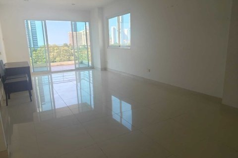 Condo in Pattaya, Thailand, 2 bedrooms  № 156979 - photo 7