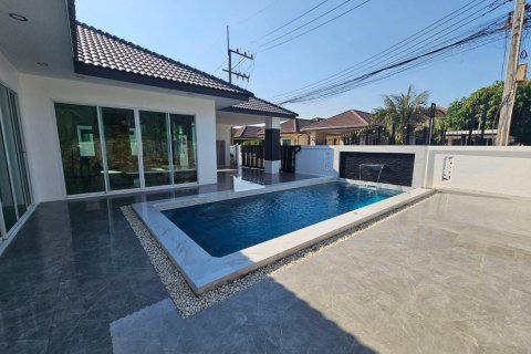 Вилла в Паттайе, Таиланд с 3 спальнями  № 156978 - фото 6