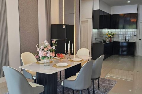 Вилла в Паттайе, Таиланд с 3 спальнями  № 156978 - фото 4