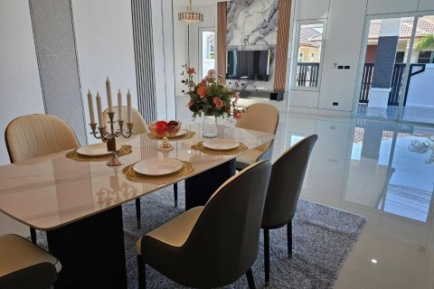 Вилла в Паттайе, Таиланд с 3 спальнями  № 156978 - фото 15