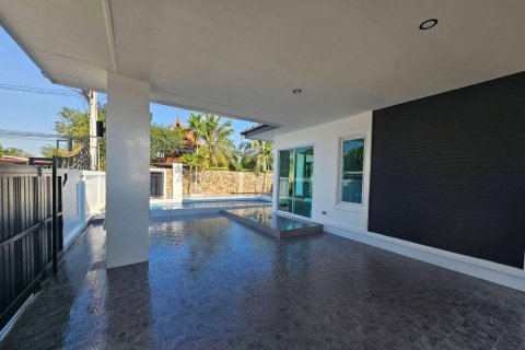 Вилла в Паттайе, Таиланд с 3 спальнями  № 156978 - фото 9