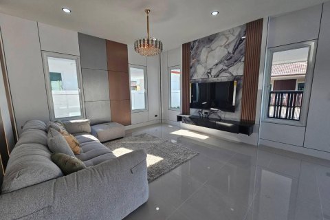 Вилла в Паттайе, Таиланд с 3 спальнями  № 156978 - фото 3