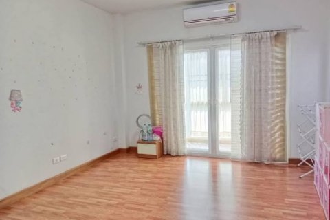 House in Hang Dong, Thailand 4 bedrooms № 160384 - photo 11