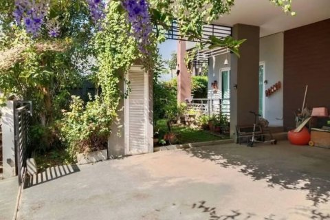 House in Hang Dong, Thailand 4 bedrooms № 160384 - photo 4